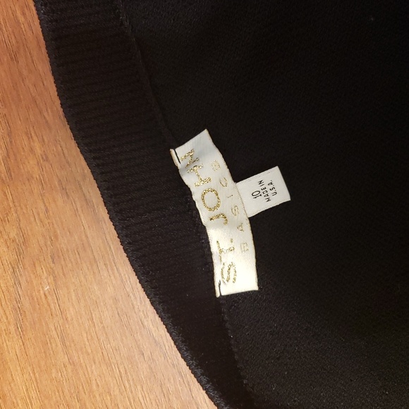 St John Knit Skirt - Picture 2 of 4